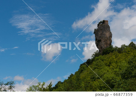 Katskhi pillar　ジョージア（グルジア）イメレティ州チアトゥラ 66877359