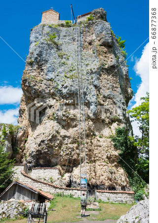 Katskhi pillar　ジョージア（グルジア）イメレティ州チアトゥラ 66877368