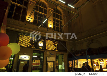 クロアチア・ザグレブ中央駅 構内 / Zagreb Central Station, Croatia クロアチア・ザグレブ中央駅 構内 / Zagreb Central Station, Croatia 66885669