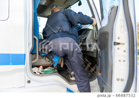 トラック運転手 トラック運転手 66887532