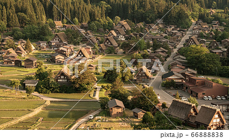 初夏の白川郷(夕暮れ) 初夏の白川郷(夕暮れ) 66888838