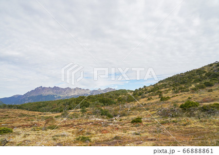 エスメラルダ湖へのトレッキングコース 66888861