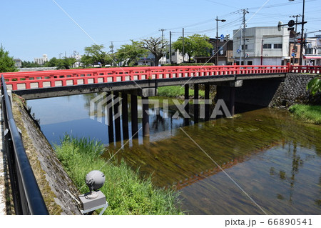 三雪橋(みゆきばし)と内川 三雪橋(みゆきばし)と内川 66890541