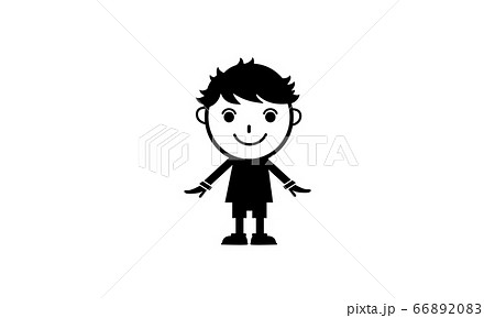 白黒の小さな男の子 白黒の小さな男の子 66892083