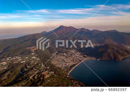 【空撮】島原半島 雲仙岳 島原市 橘湾 千々石海岸 66892397