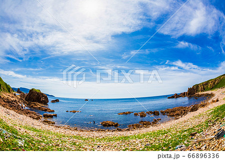 夏の行合崎キャンプ場からみた日本海の風景 青森県深浦町の写真素材