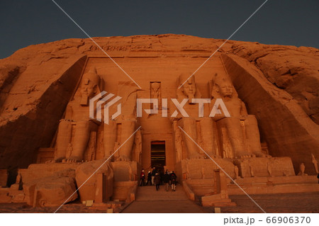 エジプトの世界遺産アブ・シンベル神殿(Temples of Abu Simbel) 66906370