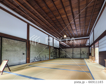 京都 建仁寺 龍の天井画 66911165