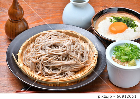 とろろそば、とろろ蕎麦、トロロそば、ざるそば、蕎麦、月見、田舎蕎麦。 66912051