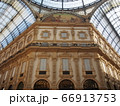 イタリア ミラノ ガッレリア 66913753