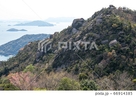 倉橋島火山から瀬戸内海の眺め 66914385