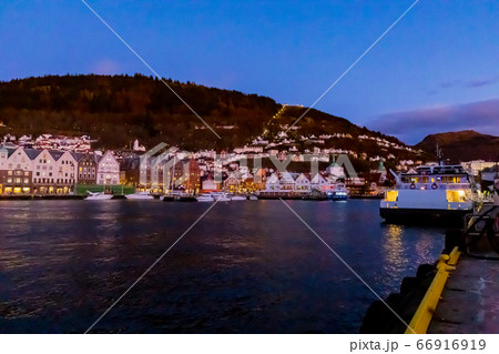 ベルゲンの町並み 66916919