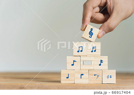 Music & art entertainment instruments background 66917404
