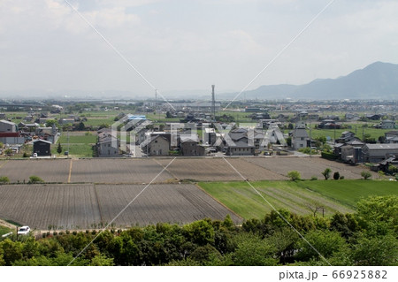 岡山市サウスビレッジ塔からの田園風景 66925882