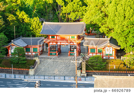 京都　八坂神社　西楼門 66926789