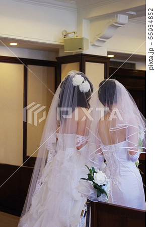 女性カップルによる同性婚 66934852