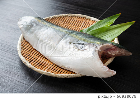 鰤フィーレ　1.8kg 66938079