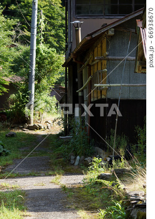 鳥取　四季の散歩　板井原集落 66938670