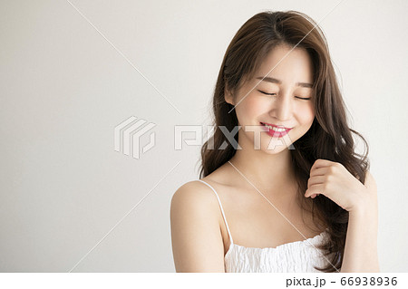 ビューティー 女性 女 66938936