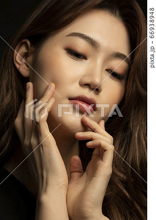 ビューティー 女性 女 66938948