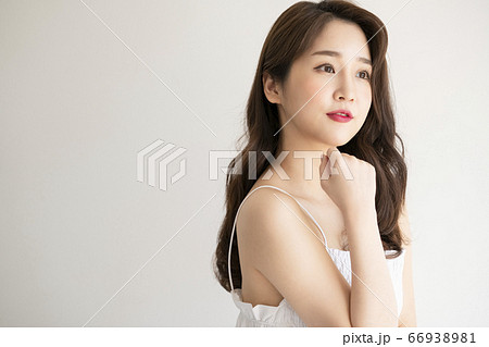 ビューティー 女性 女 66938981