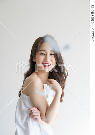 女性 女 女の子 66939045