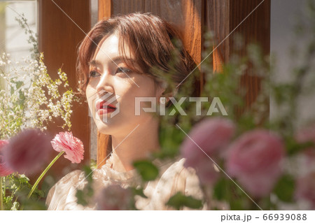 女性 女 女の子 66939088