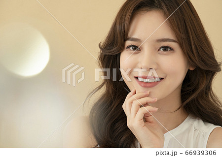 ビューティー 女性 女 66939306