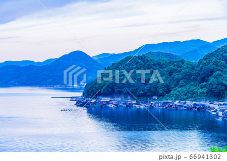(京都府)伊根湾 夜明け (京都府)伊根湾 夜明け 66941302