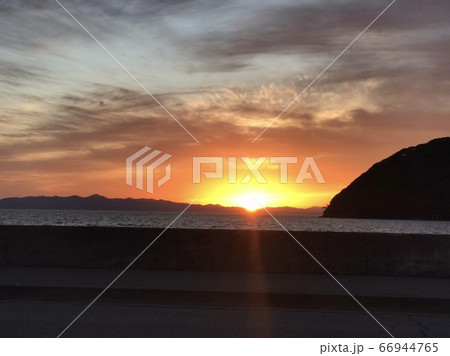 夕日 66944765