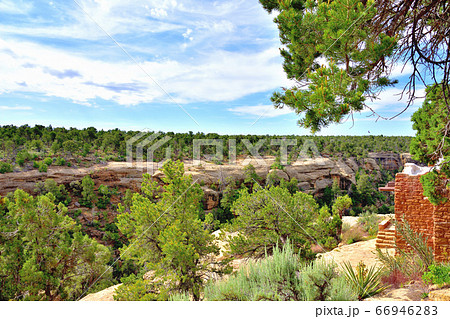 断崖絶壁に栄えて消えた岩窟住宅群メサ・ヴェルデ国立公園 66946283