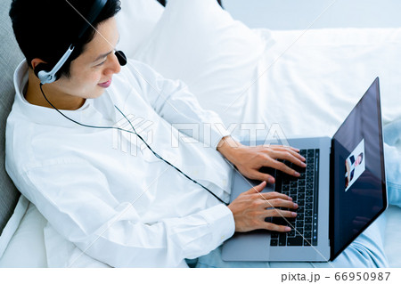 ビデオ通話　オンラインサービス 66950987