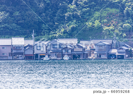 (京都府)伊根湾 伊根の舟屋 (京都府)伊根湾 伊根の舟屋 66959268