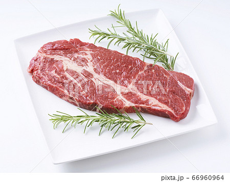 オージービーフ肩ロースステーキ肉 オージービーフ肩ロースステーキ肉 66960964