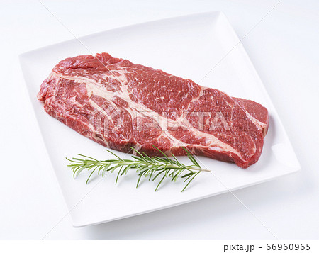 オージービーフ肩ロースステーキ肉 オージービーフ肩ロースステーキ肉 66960965