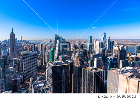 《ニューヨーク》マンハッタン・摩天楼 66966013