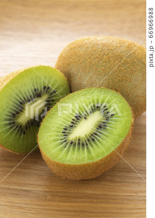 キウイ キウイ 66966988