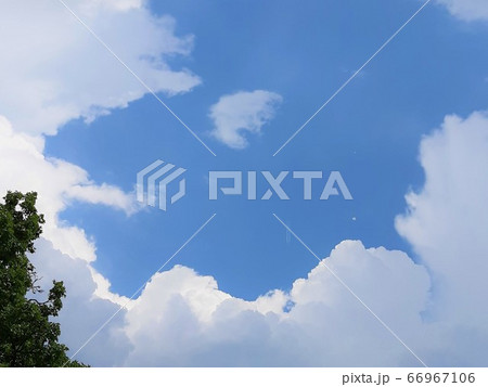 青空と雲 66967106