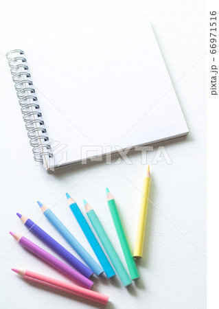 小さなスケッチブック 66971516