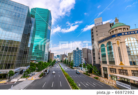 日本の東京都市景観　白金高輪駅やアエルシティ・NBFプラチナタワーなどを望む 66972992