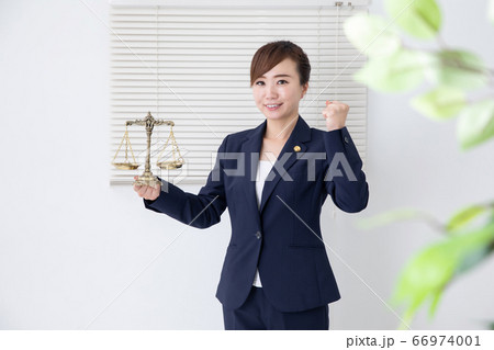 女性弁護士 女性弁護士 66974001