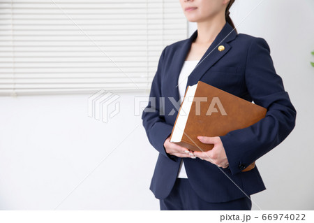 女性弁護士 女性弁護士 66974022