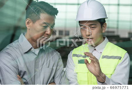 ビジネス 男 男性 66975771