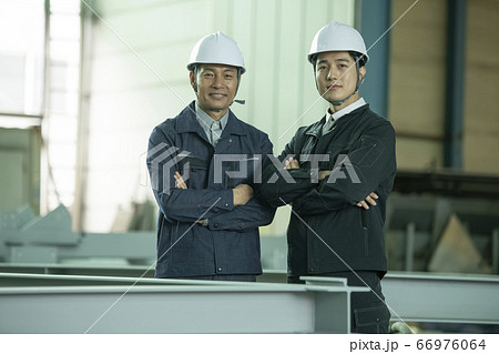 ビジネス 男 男性 66976064