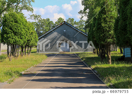 北海道　余市　ウィスキー蒸留所　古い倉庫 66979755