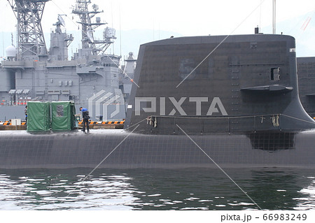 係留中のそうりゅう型潜水艦（広島県 海上自衛隊 呉基地） 66983249