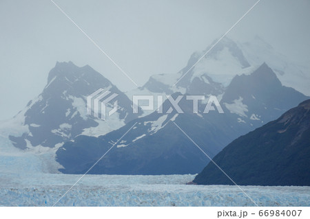 ペリトモレノ氷河 66984007