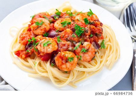 Italian dish shrimp linguine Puttanesca, pasta Italian dish shrimp linguine Puttanesca, pasta 66984736