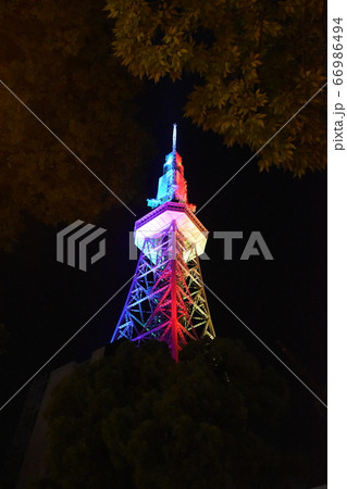 レインボーにライトアップされた名古屋テレビ塔 レインボーにライトアップされた名古屋テレビ塔 66986494