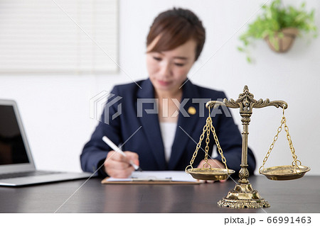 女性弁護士 女性弁護士 66991463